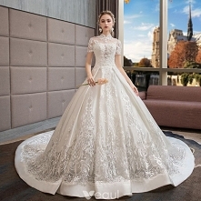 Oszałamiający Kość Słoniowa Suknie Ślubne 2019 Suknia Balowa Wysokiej Szyi Przebili Aplikacje Frezowanie Kryształ Perła Kótkie Rękawy Bez Pleców Trenem Królewski