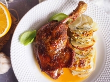 Pieczone kacze udka w sosie słodko-kwaśnym / Roasted duck legs with sweet sour sauce