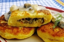 ziemniaczane kotlety kijowskie z farszem w dwóch wersjach