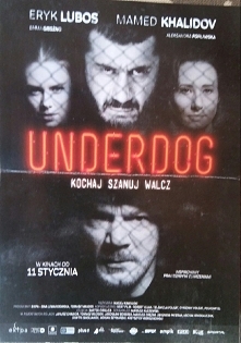 "Underdog" to historia upadku i powrotu na szczyt zawodnika MMA. A także pełna realistycznych scen akcji opowieść o słabościach i sile człowieka. Zwątpieniu, które pok...