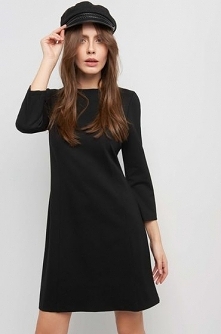 Czarna trapezowa sukienka - link w komentarzu