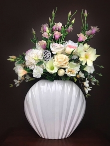 estoma, magnolia, róża, hortensja