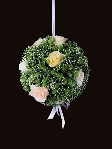 jemioła i róże, całus obowiązkowy