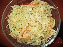 Surówka z białej kapusty