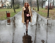 Brązowa błyszcząca sukienka od SecretGar z 23 stycznia - najlepsze stylizacje i ciuszki