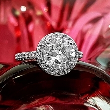 Pierścionek zaręczynowy!