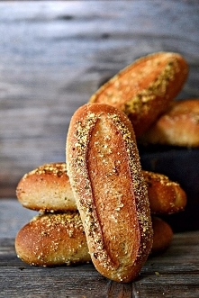 bułeczki orkiszowe z parmezanem