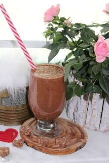 Zdrowy koktajl czekoladowy