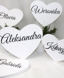 Serca Z imieniem
Dekoracja na pierwsza komunię

rena24.pl