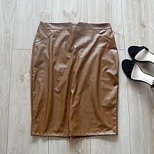 Skórzana spódnica

Kuferart...