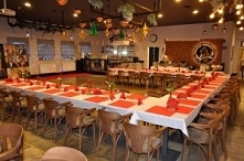 Browar Prost oferuje salę z dużą przestrzenią do tańczenia! Jeżeli planujesz większą imprezę, to miejsce jest idealne dla Ciebie, zapraszamy!