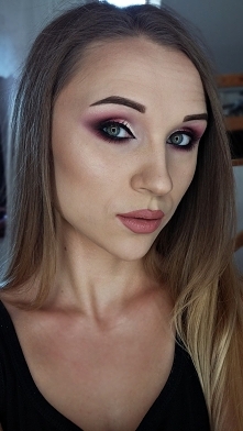 Hej kochani, jeśli interesują Was makijaże zapraszam na mój instagram: lapaula.makeup