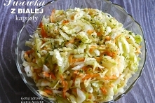 Surówka z białej kapusty