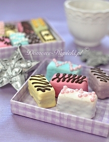 Petits Fours