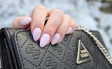 ostatnio mój ulubiony kolor z semilac 803 delicate pink, zdjęcie z IG @klaudiadre