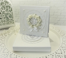 Świeca dekoracyjna z serduszkami :)