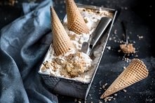 lody solony karmel
Przepis

Porcji: ok 1 litr lodów

Składniki

700 ml mleka 2%
300 g cukru (można dać mniej)
1 laska wanilii
500 ml śmietanki 36 %
Karmel

120 g cukru
80 g masł...