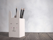 pudełko pojemnik na kredki - biały królik