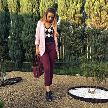 Instagram: madamelucyblog

Blog: madame-sis.blogspot.com