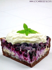 Serowa tarta z borówkami