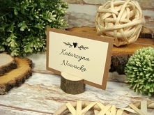 winietki na drewnianej pods...