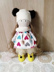 lalka z pomponikami to wspaniały pomysł na prezent urodzinowy chrzciny komunie  recznie wykonana lalka z najwyzszą starannością i dbałością o każdy szczegół  zapraszam na mojego...