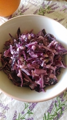 Surówka z czerwonej kapusty