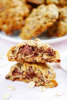 Ciastka owsiane z kawałkami...