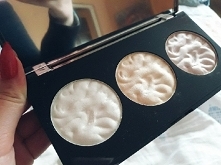 Strobe Lighting 3 Strobe Highlighter Palette