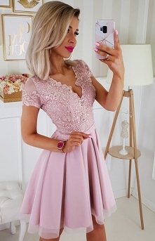 Koronkowa sukienka Bicotone brudny róż 2180-20