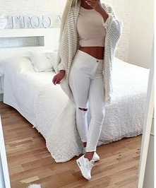 Świetnie wyglądają te buty! Klik w zdjęcie, żeby poznać model ;***