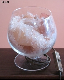 Lampy i kamienie solne. Zobacz jakie są ich rodzaje i jakie mają działanie.