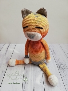 Na Dzień Dziecka
Tęczowy Kot


Bardzo kolorowy Kot na szydełku , bez wystających elementów, co sprawia, że może być fantastyczną przytulanką już od narodzin. 



Wymiary:

Długo...