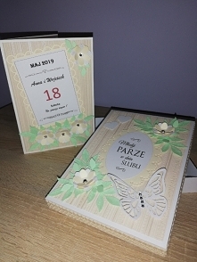 Młodej parze w dniu ślubu - kartka i pudełko