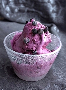 domowe lody jagodowe