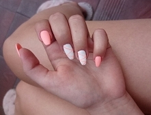 #handmadenails To za razem pierwsza moja zszywka, a także pokazanie szerszej publiczności moich inspiracji oraz zamienianie ich w czyn. Kocham stylizację paznokci, jest to coś c...