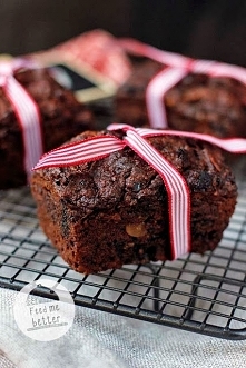 Owsiany chlebek cukiniowy – dietetyczny