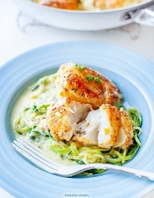 dorsz na spaghetti z cukinii