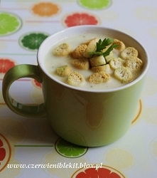 Zupa kalafiorowo-serowa