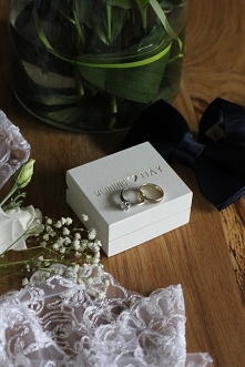 Pudełko na obrączki białe