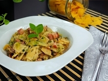 ŁAZANKI Z MŁODĄ KAPUSTĄ