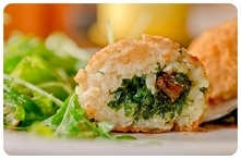 Arancini ze szpinakiem i suszonymi pomidorami
