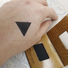 Cień do powiek 23 czarny Co...