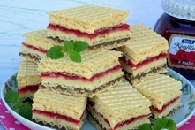 wafelki kokosowo-malinowe