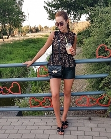 #Zara #Blackoutfit
instagram : dzaster7