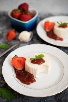 Waniliowa panna cotta z dże...