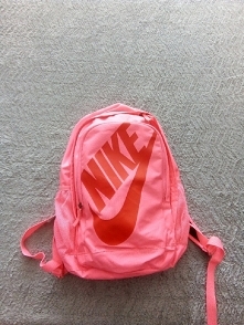 Sprzedam nowy plecak Nike ,piszcie na zszywce