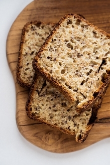 Chleb wieloziarnisty, najprostszy