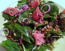 Sałatka z rukolą i szpinakiem