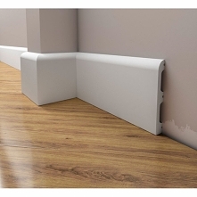 Biała listwa przypodłogowa ...